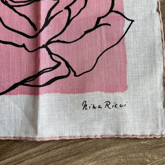 VTG Nina Ricci Rose Scarf - Picture 2 of 5